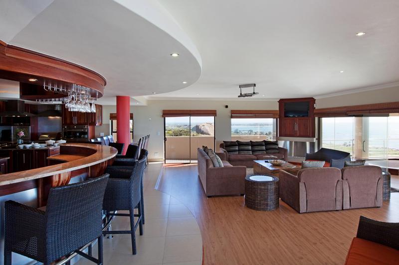 5 Bedroom Property for Sale in Blueberry Hill Western Cape